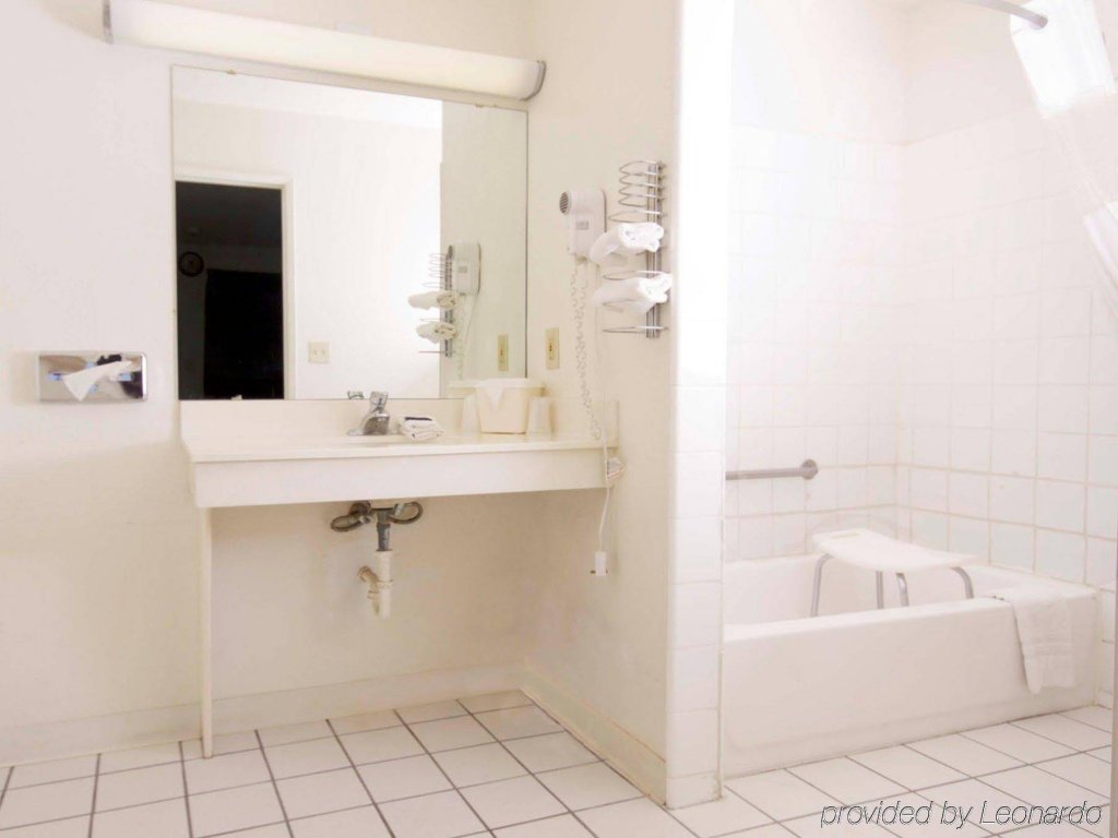 Фото Americas Best Value Inn Amarillo Downtown