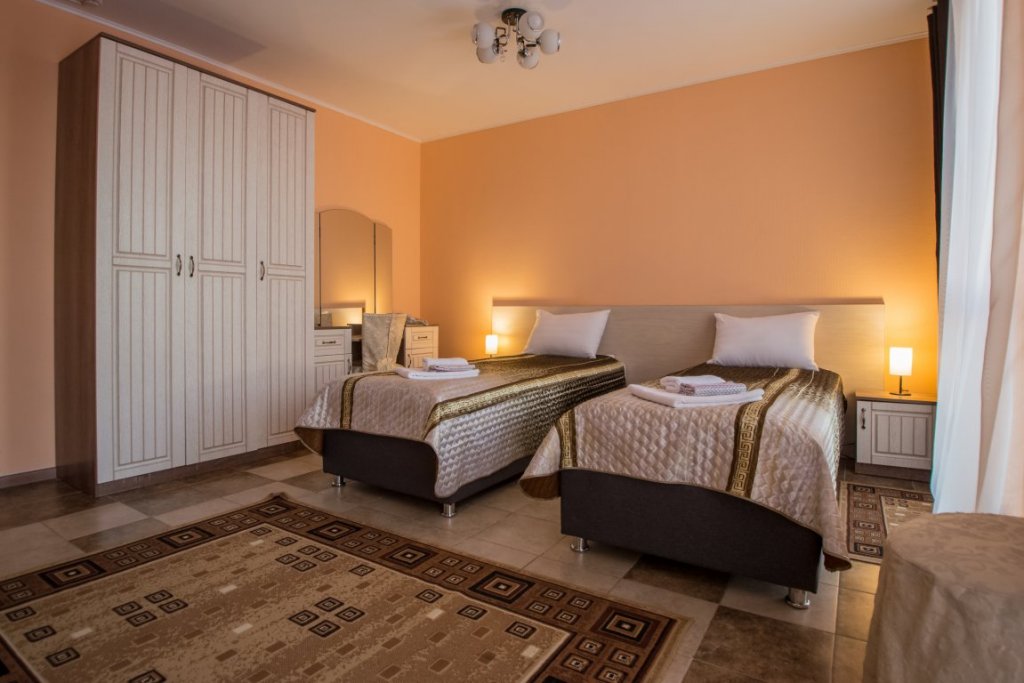 Фото Золотой лев