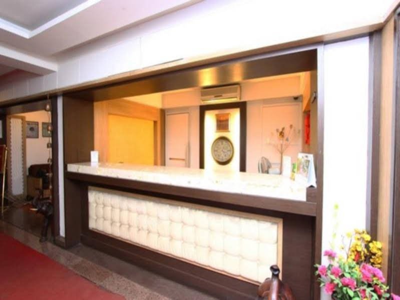 Фото Hotel Shantidoot