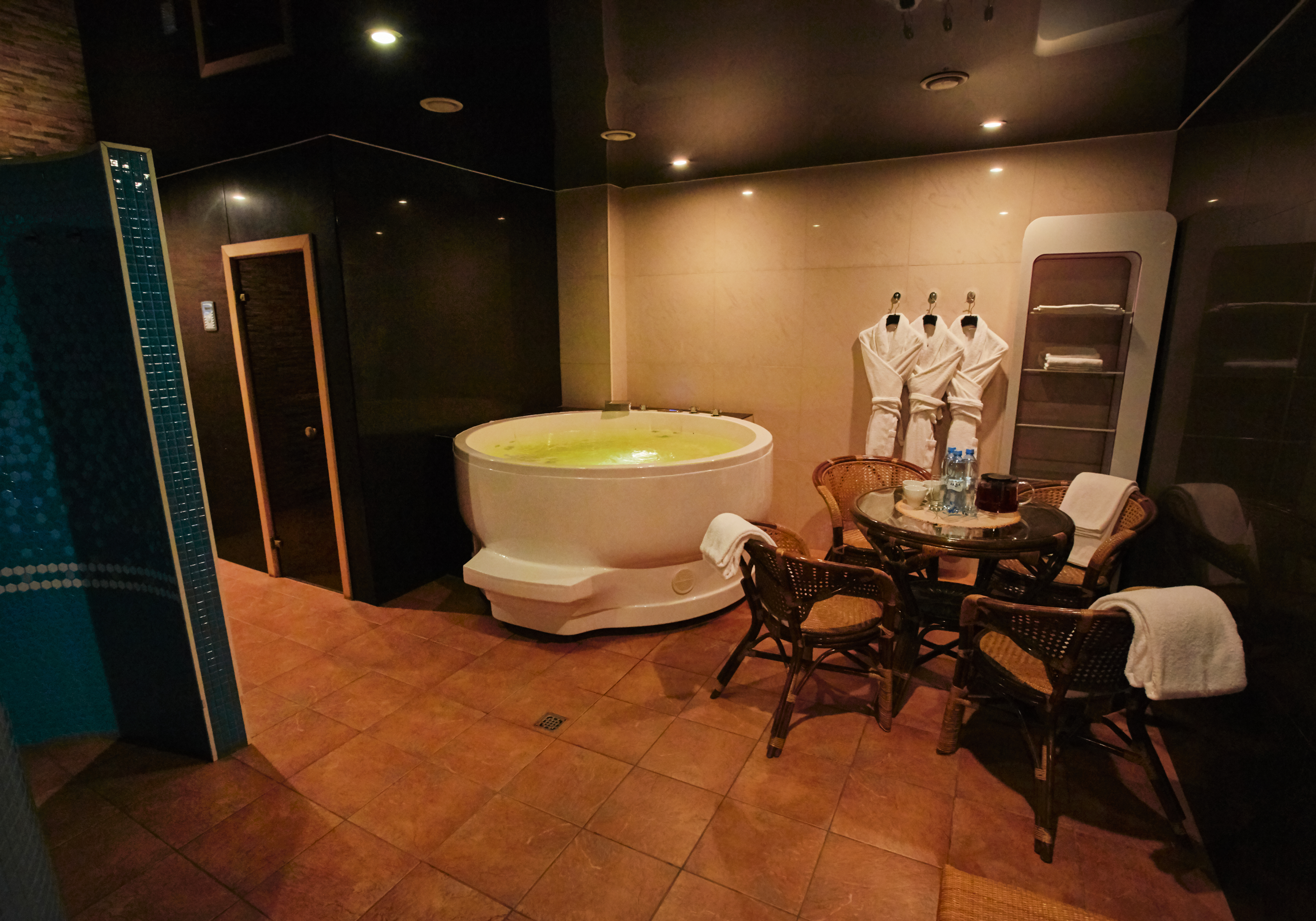 Фото Le Vashoff Hotel