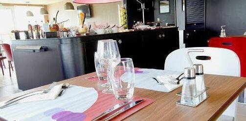 Фото Hotel Campanile Lyon Est Bron Eurexpo