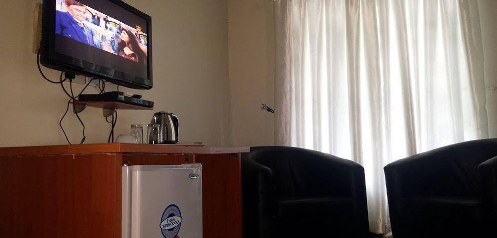 Фото Primal Hotel GRA-Ikeja