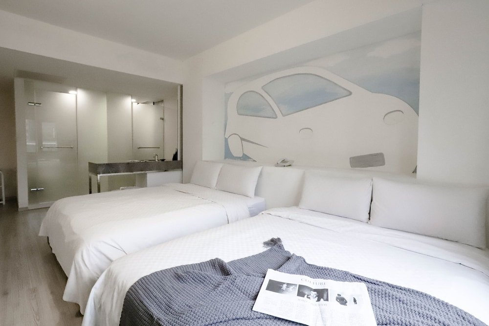 Фото отеля 2