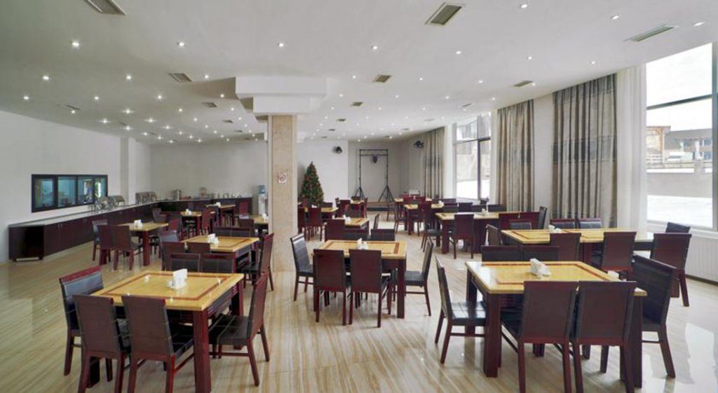 Фото Hotel Snow Plaza