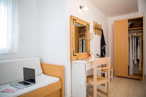 Фото Artemis Hotel