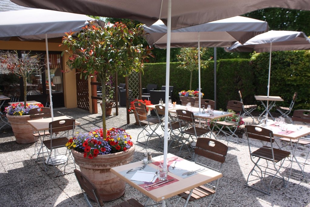 Фото Hôtel Campanile Reims Ouest - Tinqueux