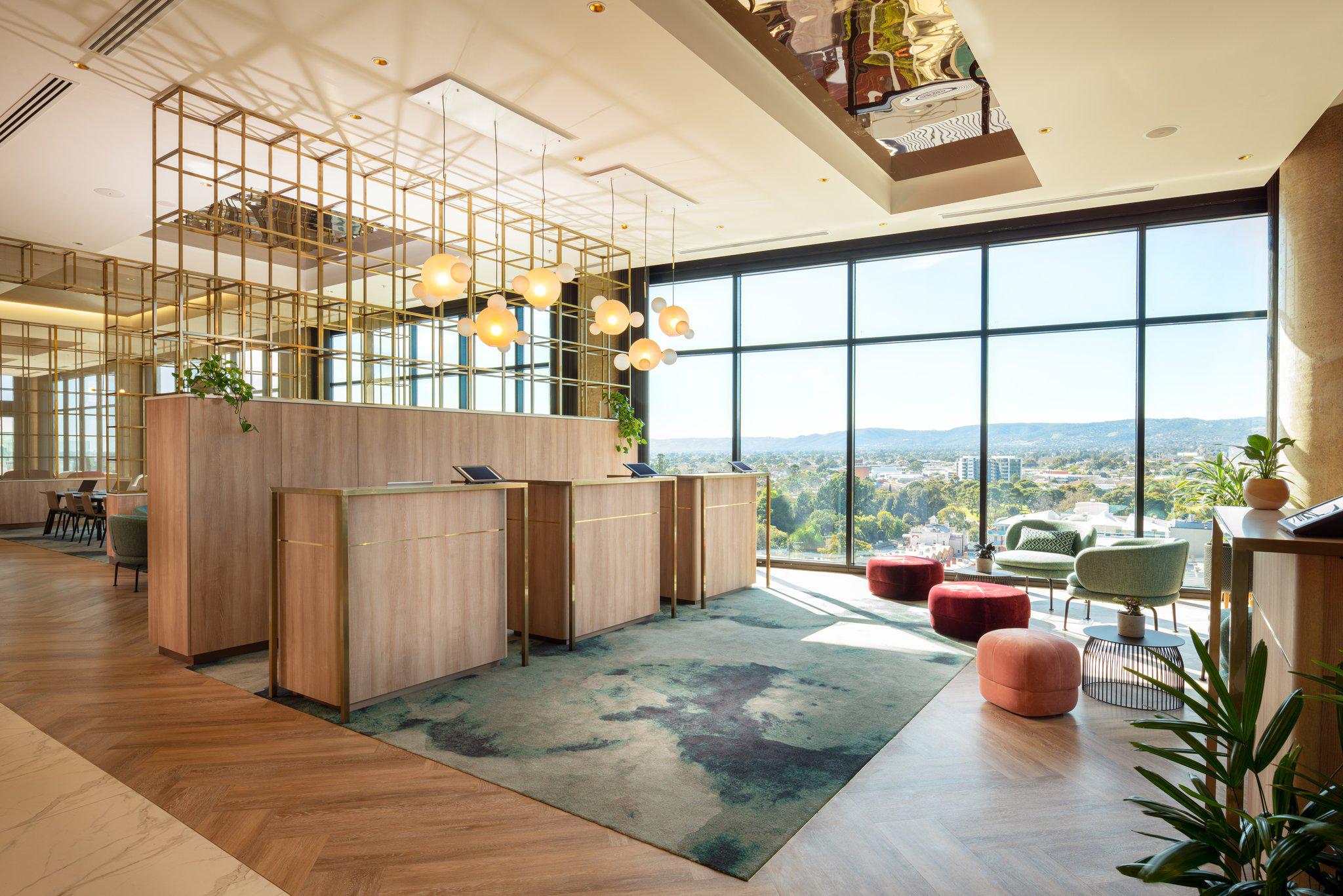 Фото Crowne Plaza by IHG Adelaide