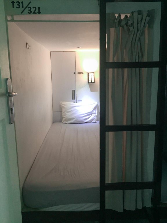 Фото Wonderloft Hostel