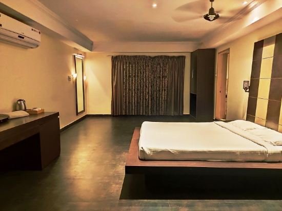 Фото Holiday Village