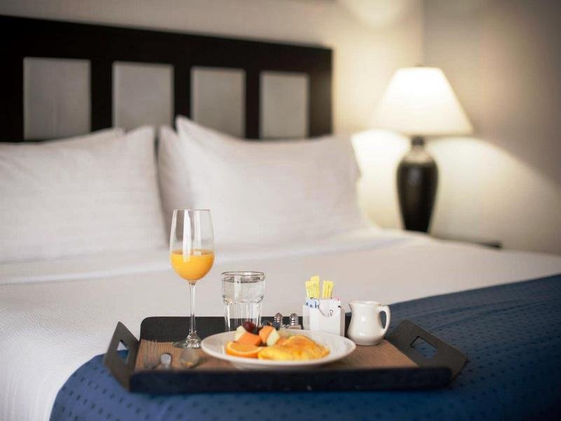 Фото Holiday Inn Denver East, an Ihg Hotel