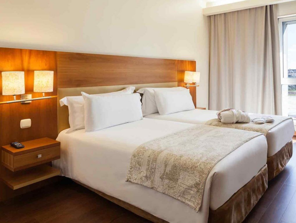 Фото Mercure Lisboa Hotel