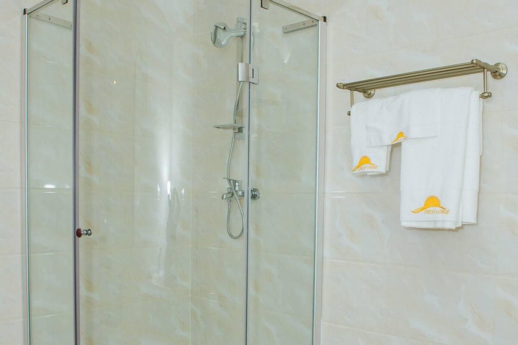 Фото Отель The Crest Lodge