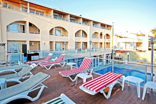 Гостиница Отель Ucem Otel Golden Sea в Эдремите
