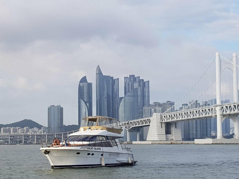 Гостиница Yacht Island в Пусане