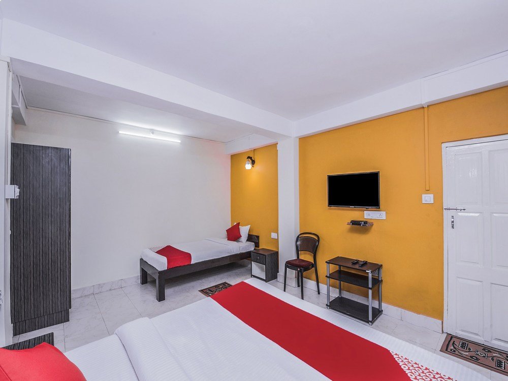 Фото Oyo 16152 Home Away Home