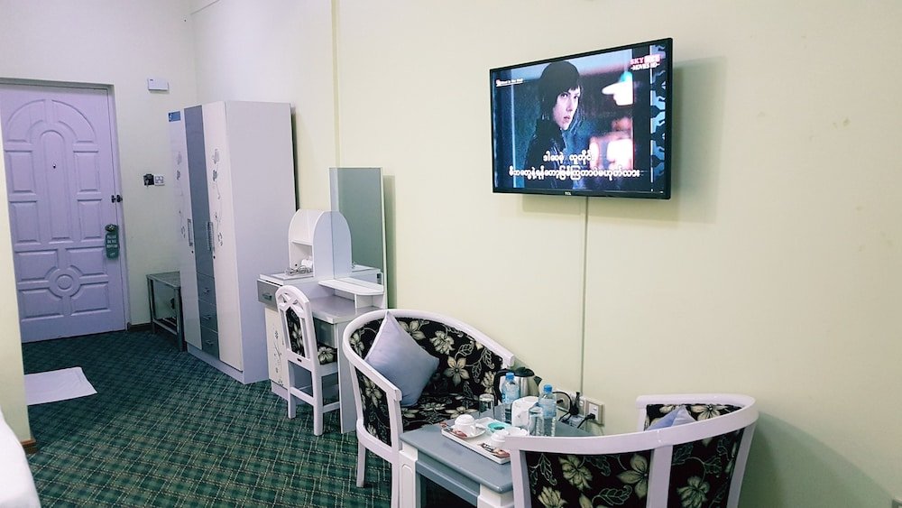 Фото Royal Jasmine Hotel