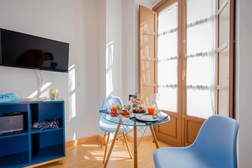 Фото Holidays2Malaga Lagunillas