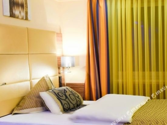 Фото Grand Hotel Empire Frankfurt