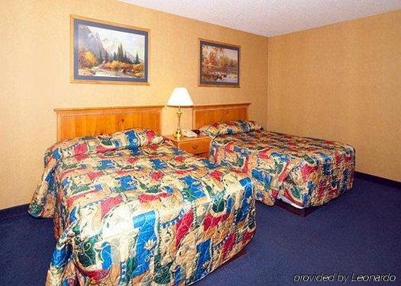 Фото Econo Lodge Inn & Suites Yuba City - Marysville