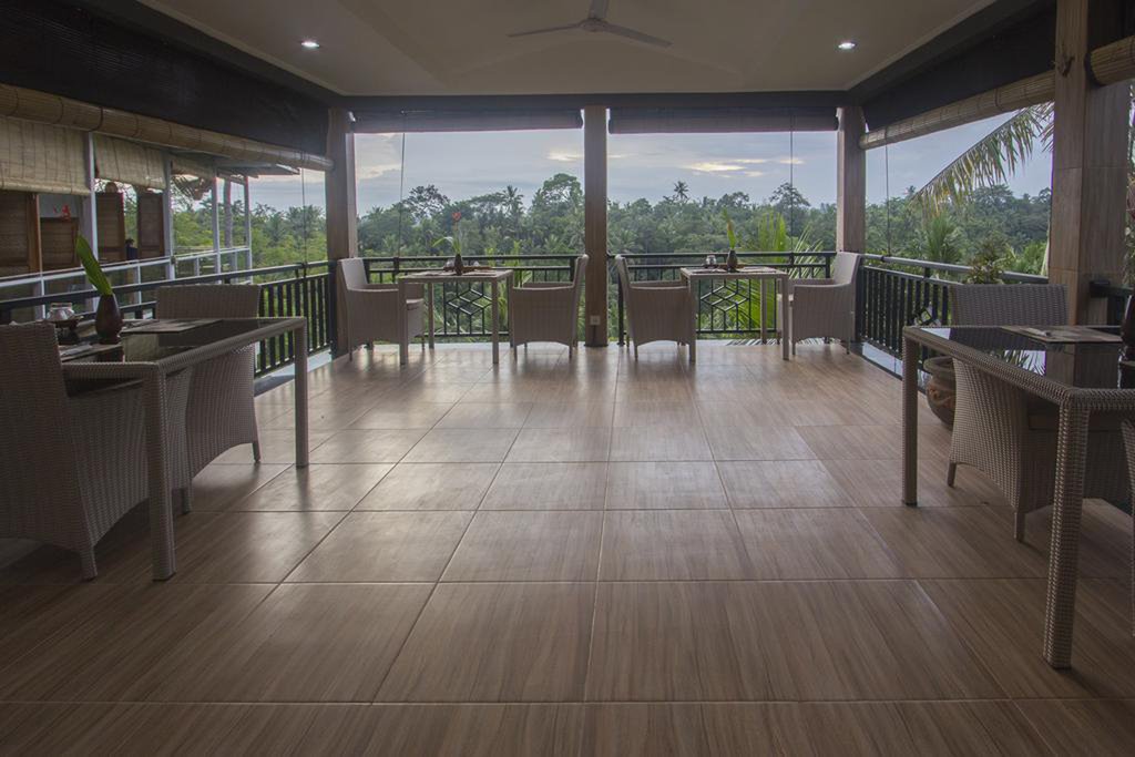 Фото Adi Bisma Inn by Mahaputra