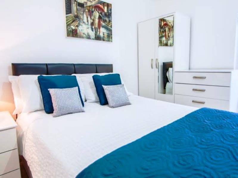 Фото Foley Street