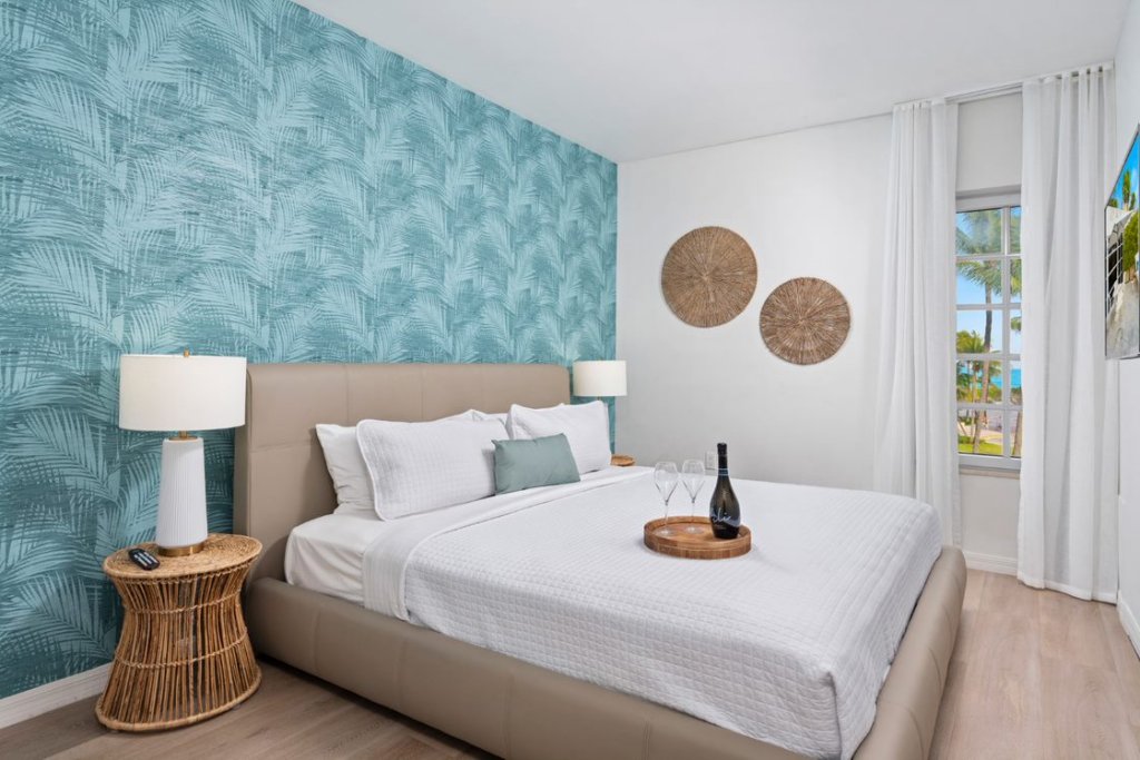 Фото Bentley Hotel South Beach