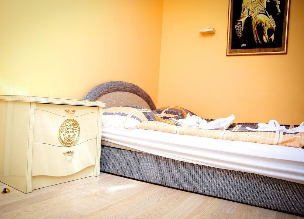 Фото Gréta Wellness Apartmanok