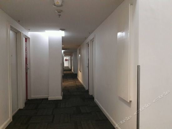 Фото Favehotel Melawai