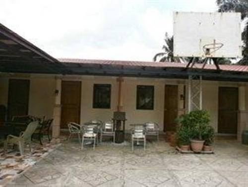 Фото Oyo 741 Sierra Travellers Inns