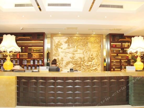 Фото Chengdu Jinlong Hotel