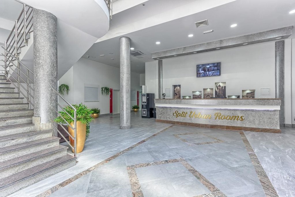 Фото Split Urban Rooms III