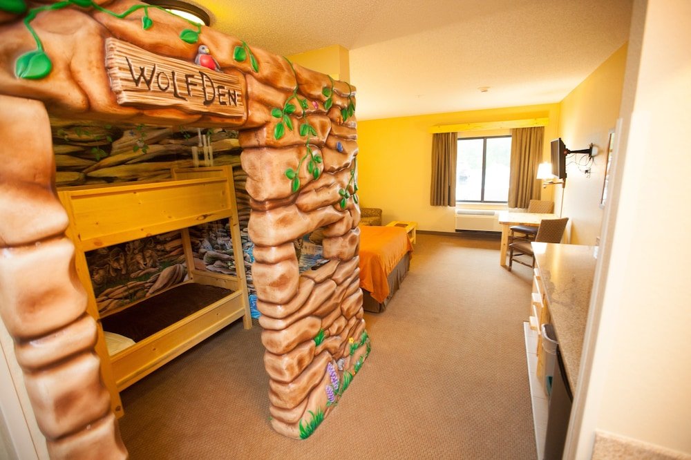 Фото Great Wolf Lodge Boston Fitchburg, Ma