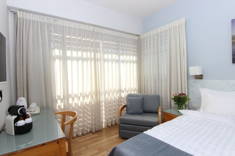 Фото Poli Urban Tel Aviv Hotel