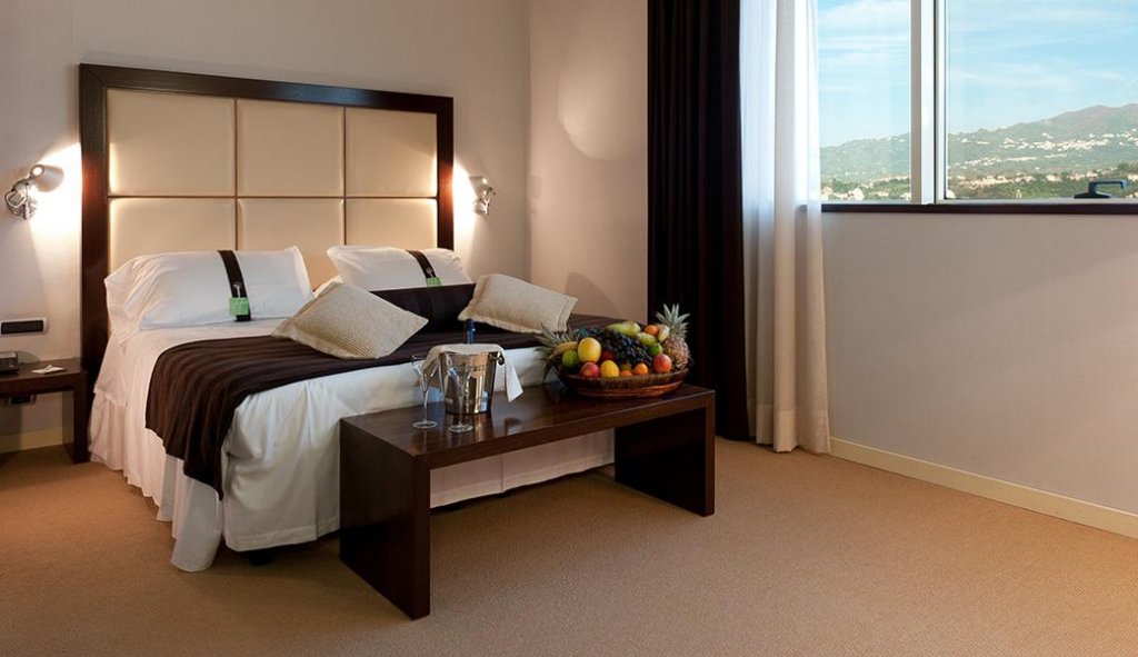 Фото Italiana Hotels Cosenza