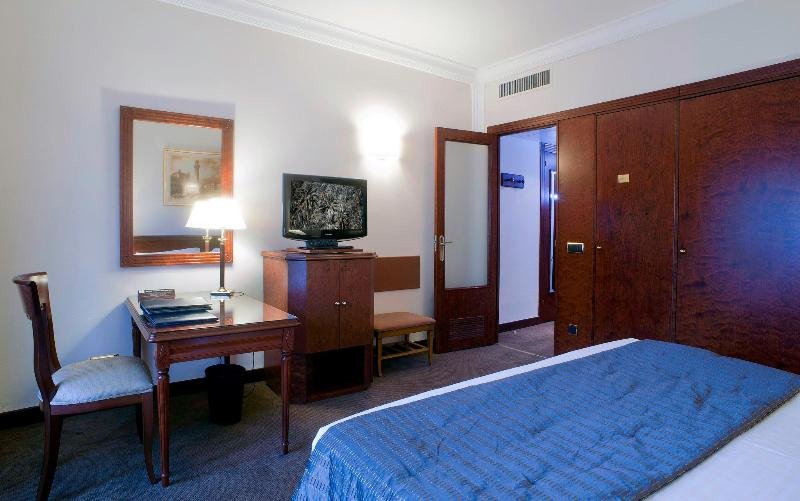 Фото El Avenida Palace Hotel