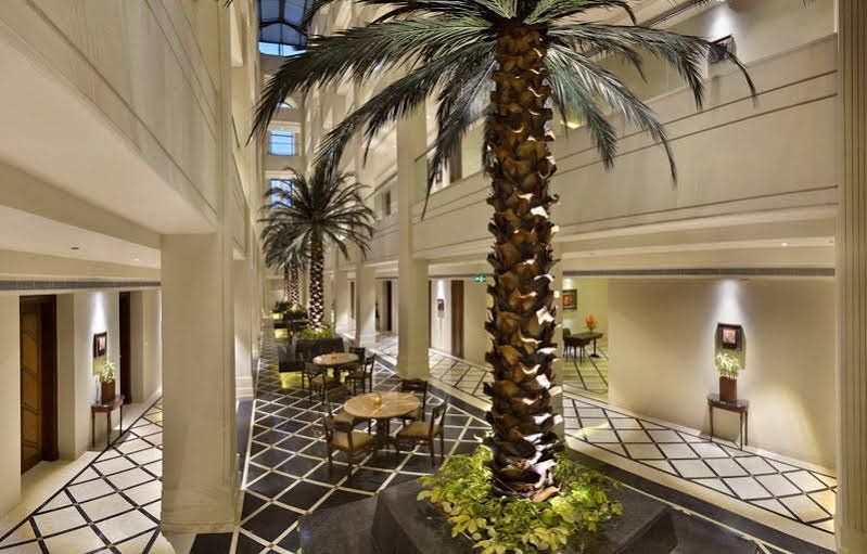 Фото The LaLiT Great Eastern Kolkata