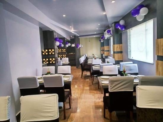 Фото Hotel Ajatsatru
