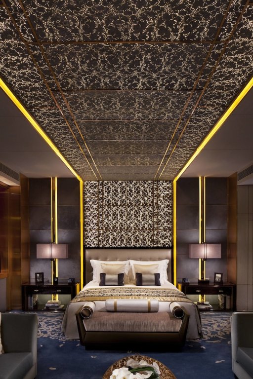Фото The Ritz-Carlton Hong Kong