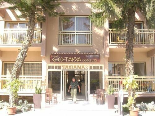 Гостиница Geotanya Hotel Apartments в Лимассоле