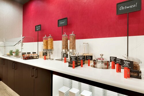 Внешний вид отеля Embassy Suites by Hilton Atlanta Ne Gwinnett Sugarloaf в Дулуте, фото 1