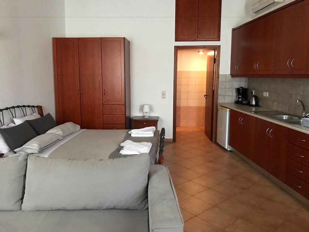 Фото Lithinon Cozy Studios and Suites