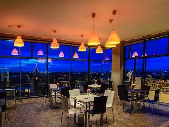 Фото Ingtara Hotel