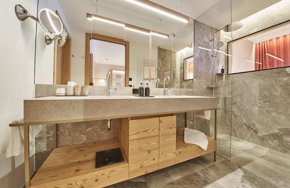 Фото Falkensteiner Hotel Kronplatz