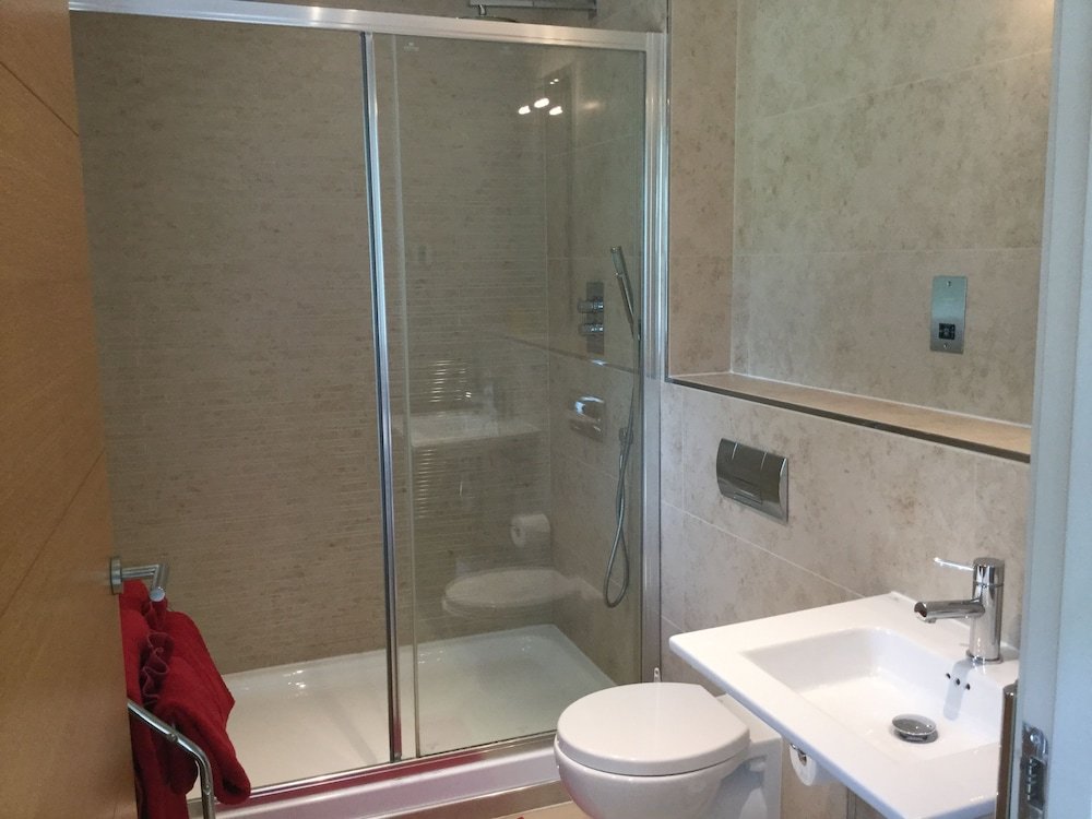 Фото Inverness Apartments - Castlefield