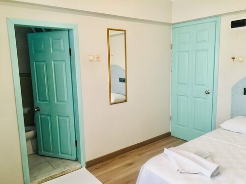 Гостиница Hikmethan Otel в Кушадасы