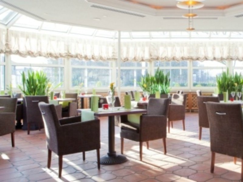 Фото Park Inn by Radisson Lübeck