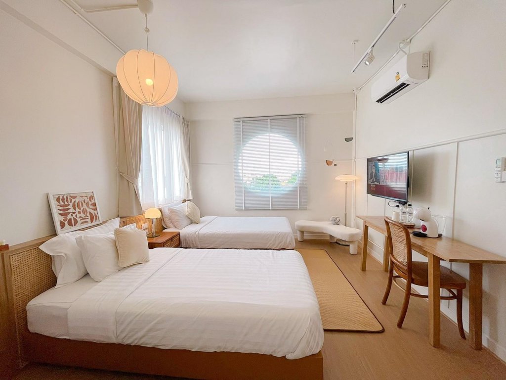 Фото отеля 2