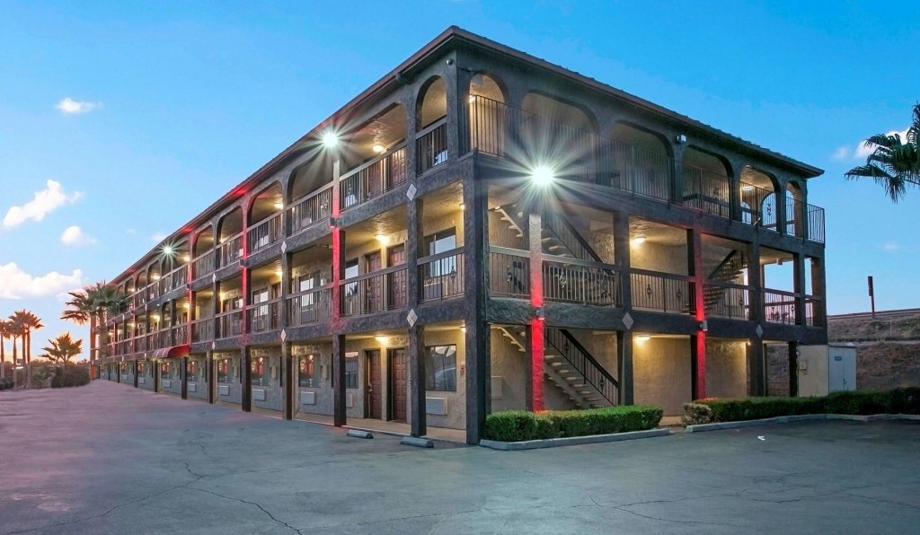 Фото Red Roof Inn Stockton