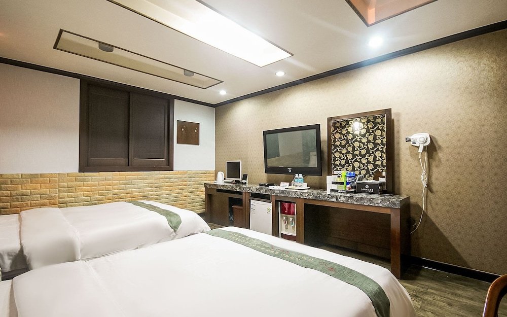 Фото Suncheon Noblesse Hotel