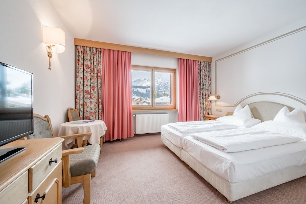 Фото Hotel Schwarzwand